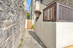 Photo 28- click for photo gallery